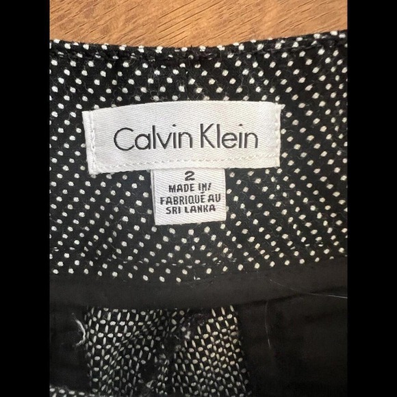 Calvin Klein Womens Black White Polka Dot Shorts Size 2 Flat Front Button Fly - Picture 4 of 6